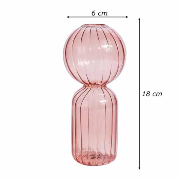 riflenaja vazochka cilindricheskaja s sharoobraznoj vershinoj limo izgotovlena iz stekla rozovogo cveta v stile minimalizma 1