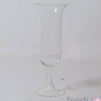 bolshoj vazon iz stekla v prokat na nozhke 1 e1565096609897 1